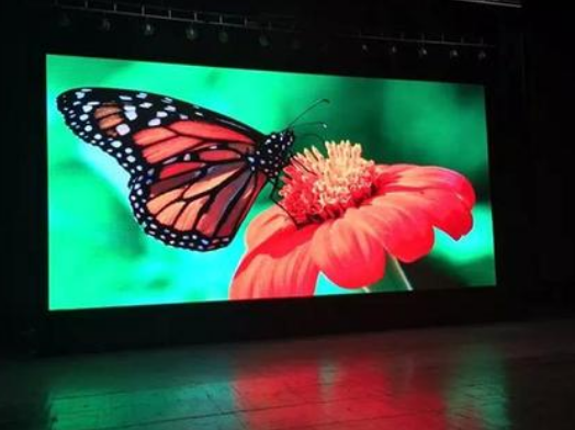 室內(nèi)全彩led顯示屏的價(jià)格是多少錢(qián)？
